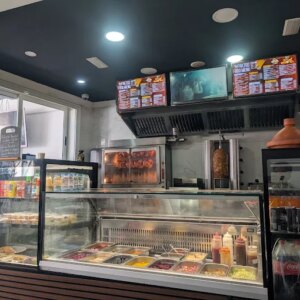 Paktos Snack Bar Indoor Screen