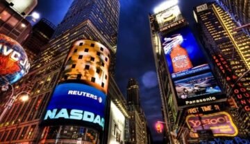 Buildings-And-Outdoor-LED-Screens